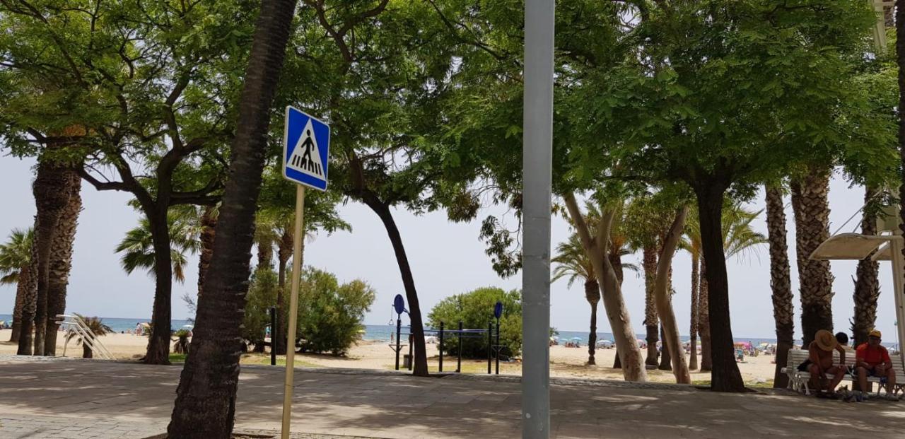 Ferienwohnung Concordia, Con Parking En El Puerto De Cambrils Exterior foto